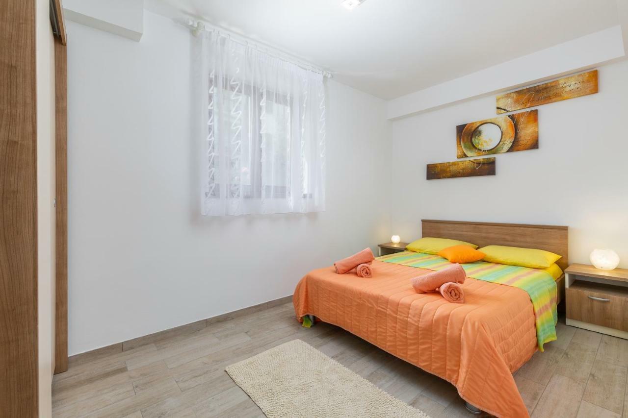 Guest House Ravnic Poreč Eksteriør billede